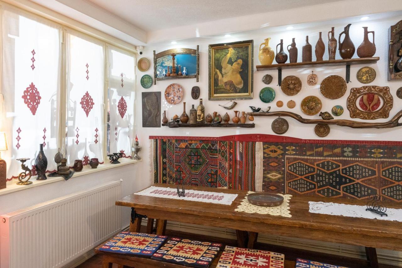 Elia Boutique Hostel & Apart-Hotel Tbilisi Ngoại thất bức ảnh